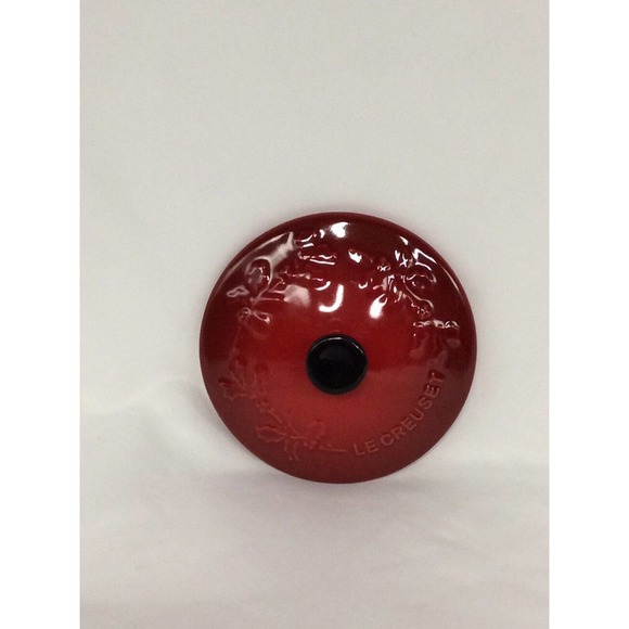 NIB Le Creuset Stoneware Petite Round Casserole Mini Cocotte Cerise Holly 8oz - Picture 5 of 10